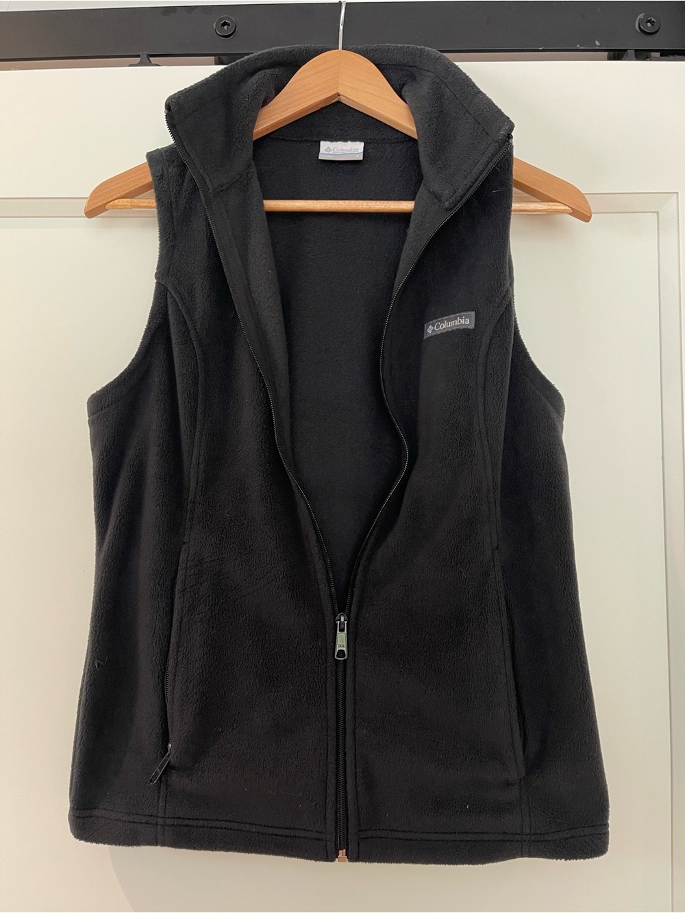 Columbia Black Sleeveless Fleece Vest Small